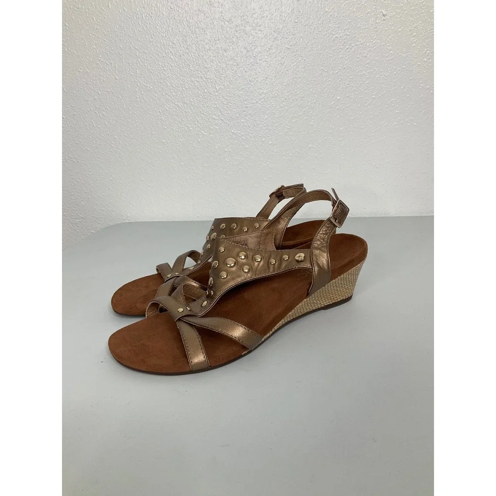 Vionic Catarina Bronze Metallic Studded Wedge Sandals Orthaheel Womens 7 TVW4079